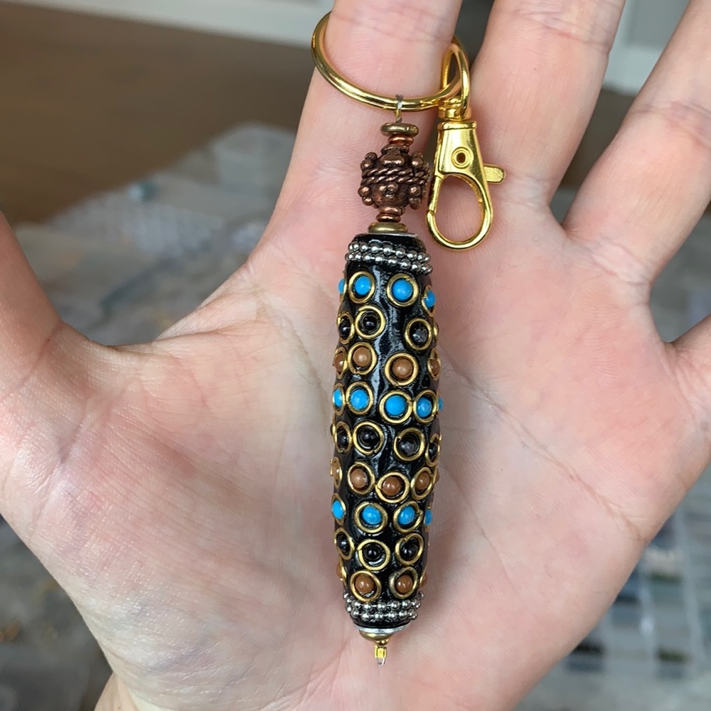 Boho beaded handmade keychain - Picture 2 of 6